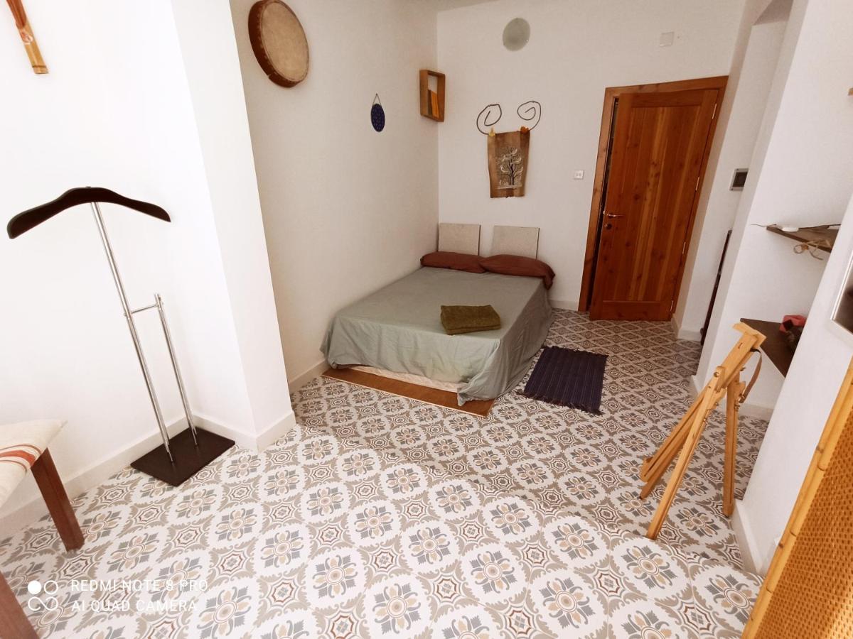 Dhara House Malta Bed & Breakfast Paola ภายนอก รูปภาพ